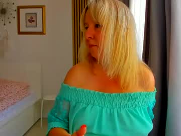 blonde_angel20