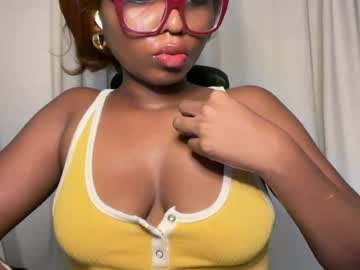 ella_laurel