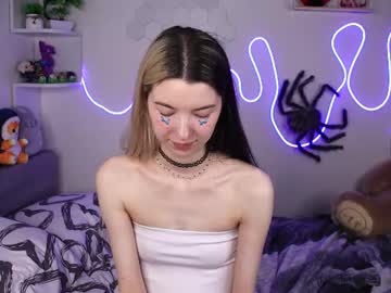 emmie_everly