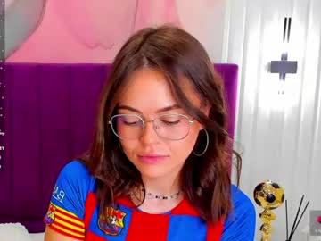 kelly_cuutie