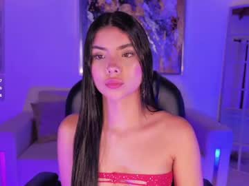 mialaurence_