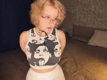 nelly_gloss