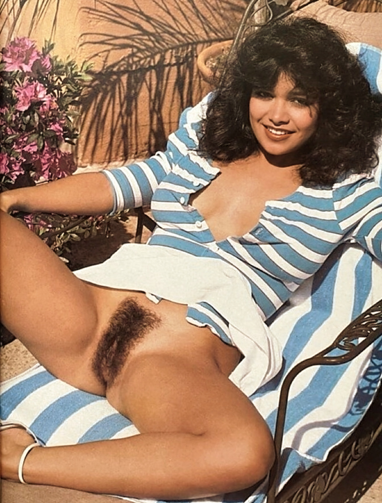 Vintage Magazine Pictorial #178 — 35