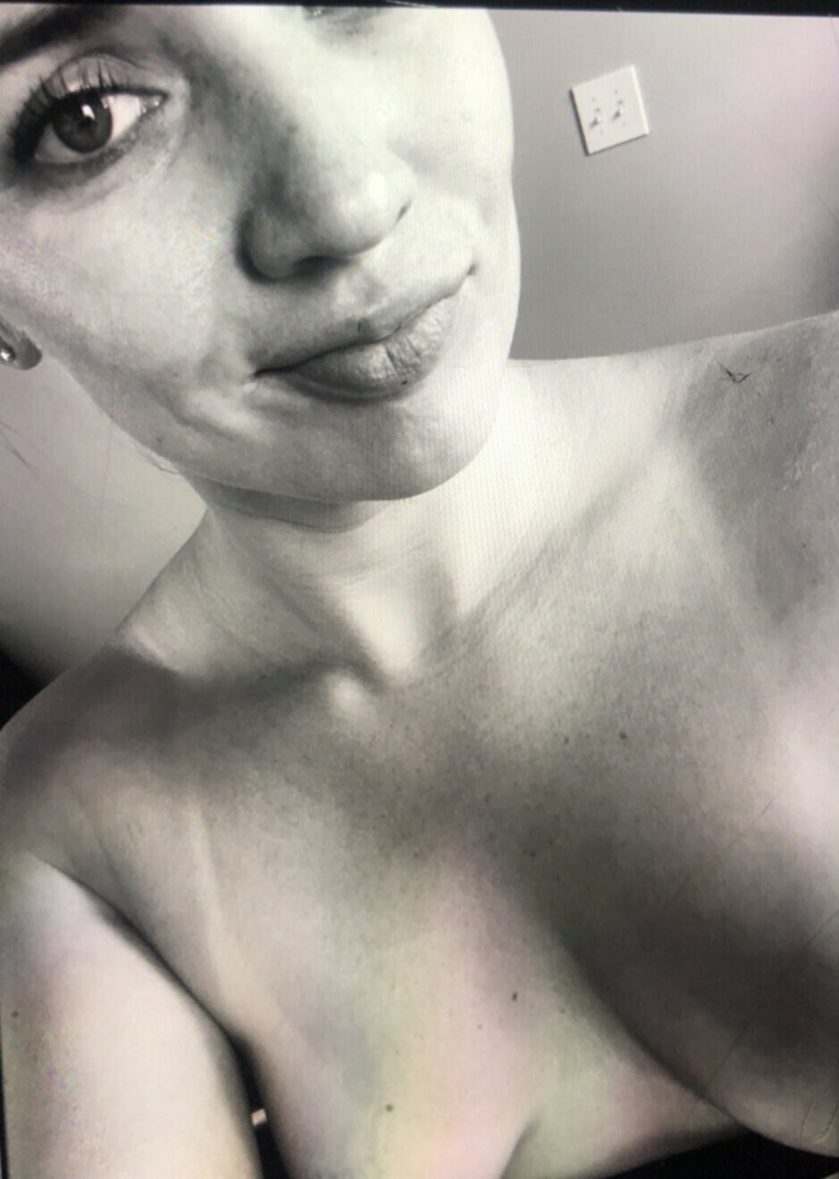 New Nudes Sent to Flings — 14