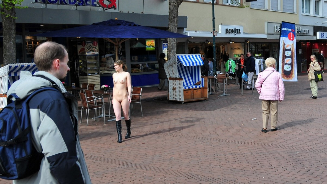 Fully Nude In Public — 18